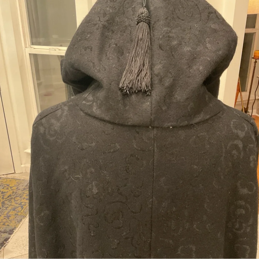 Queen of the Capes Wool Cape Coat - Picture 5 of 14